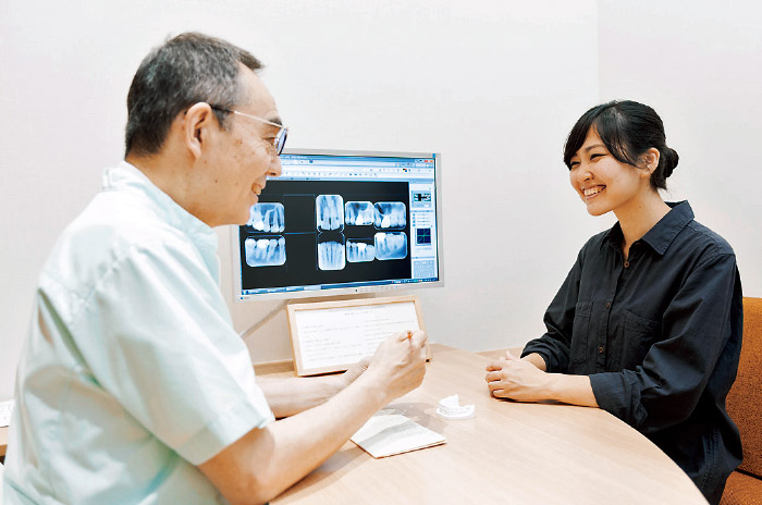 患者さんと十分なコミュニケーションをとり、最終的に同意を得てはじめて医療行為が行われる。