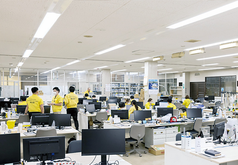 [写真] 開発本部、生産本部、プロダクトビジネス本部が同一フロアに集約