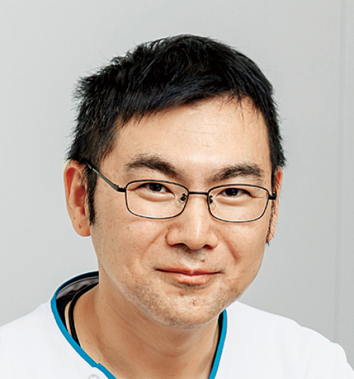 [写真] リハビリテーション部 主任 言語聴覚士　垣内 公允