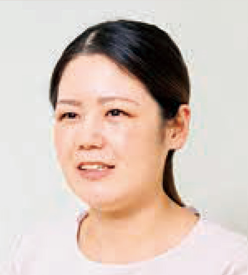 [写真] 受付兼歯科助手　上霜 美里