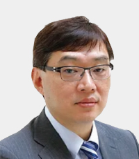 麻生 昌秀 先生