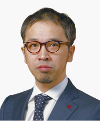 前田 貢 先生